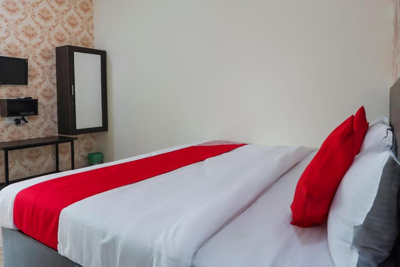 بونة Oyo Flagship 68474 Hotel Viraj المظهر الخارجي الصورة